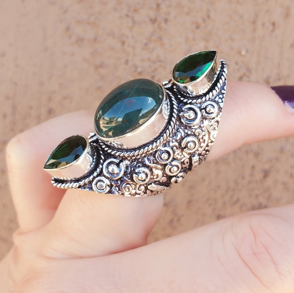 New Bloodstone and Peridot 925 Silver Statement Ring. - Picture 15 of 15